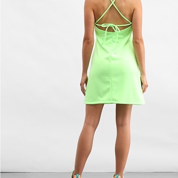 Nike Icon Clash mini dress in neon green LARGE - Picture 6 of 10